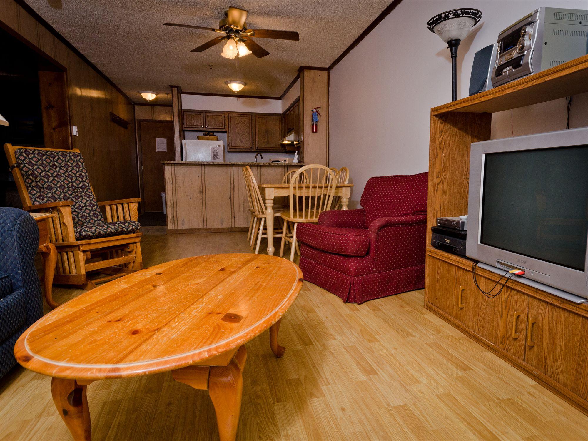 Hotel Snowcrest Snowshoe Exterior foto